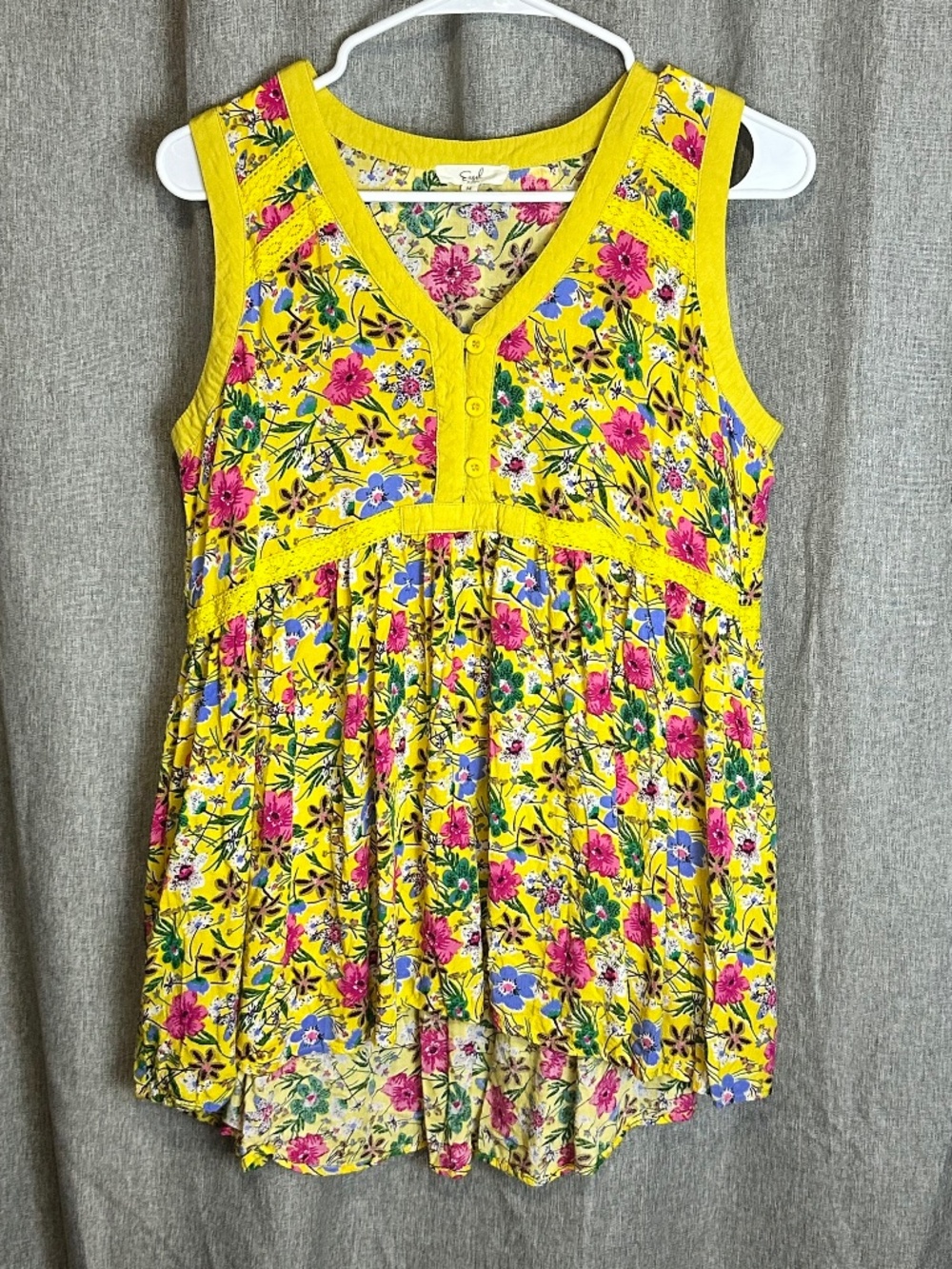 Easel Boho Yellow Floral Lace Trim Babydoll Tank Top - Medium